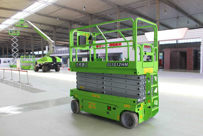 Chiều cao làm việc 12m Nền tảng thang máy cắt kéo EWP với khả năng chịu tải 320KG nhà cung cấp